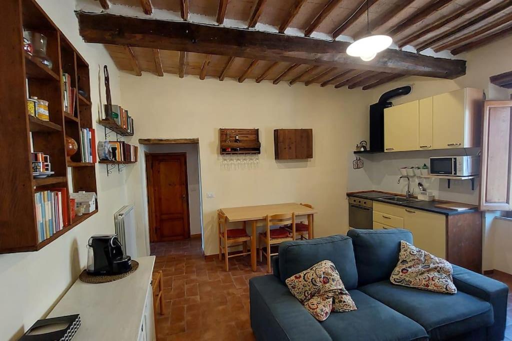 Piccolo Appartamento Monticiano Esterno foto